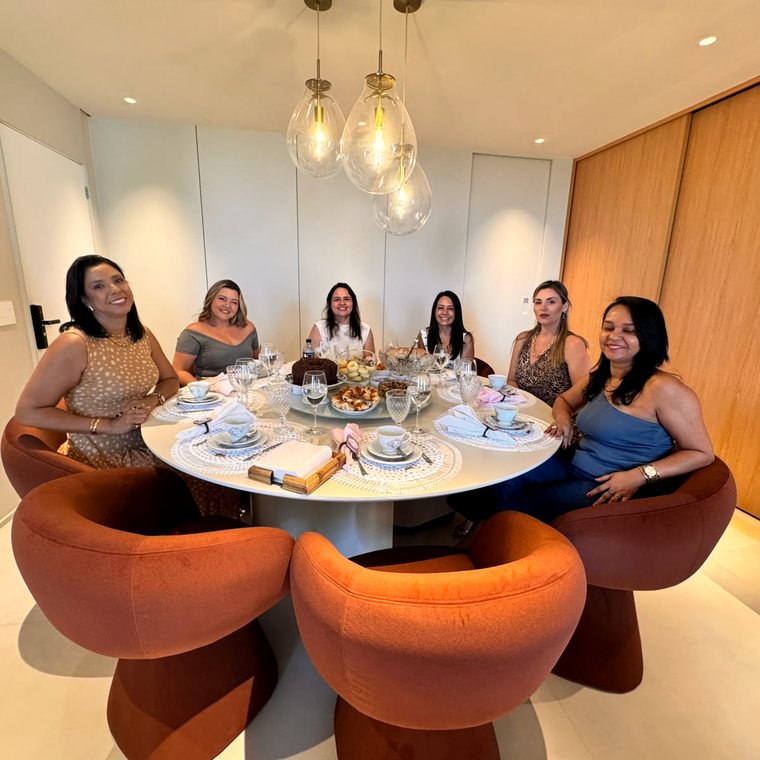 Turma reunida em encontro de formação